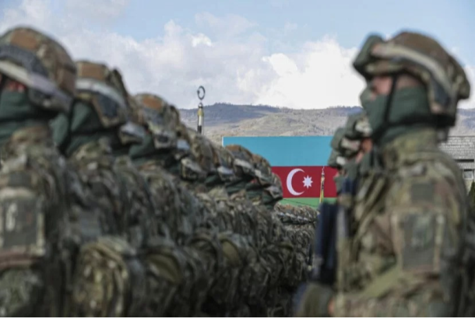 Gizir və miçmanlar üçün həqiqi hərbi xidmətdə olmanın müddəti artırılır | FED.az