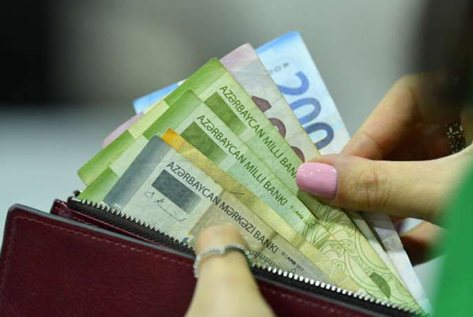 Azərbaycanda orta aylıq əmək haqqı bir ayda 90 qəpik artıb | FED.az
