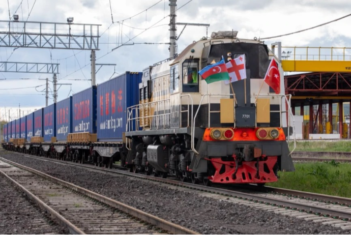 Bakı–Tbilisi–Qars dəmir yolu istifadəyə verildi - Qatar yola düşdü - FOTOLAR | FED.az