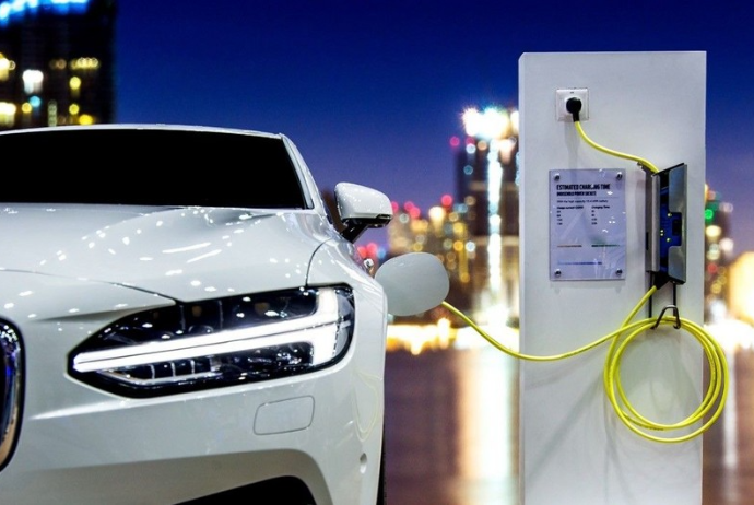 Azərbaycana elektromobillərin idxalı 2 dəfədən çox artıb | FED.az