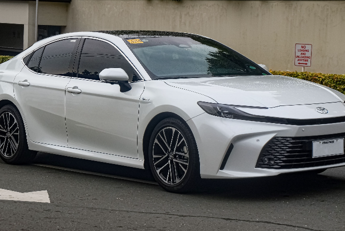 ABB-nin Toyota Camry-ləri satışa çıxarılır – SİYAHI, QİYMƏTLƏR | FED.az