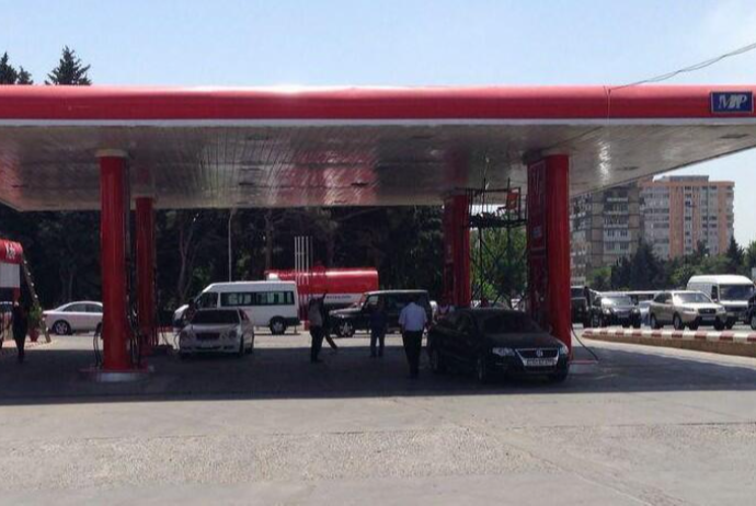 “Merd petrol”dan dizel aldı, 2500 manat - ZƏRƏRƏ DÜŞDÜ | FED.az