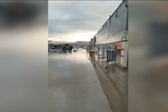 "Binə" yarmarkasını da su basdı - VİDEO | FED.az