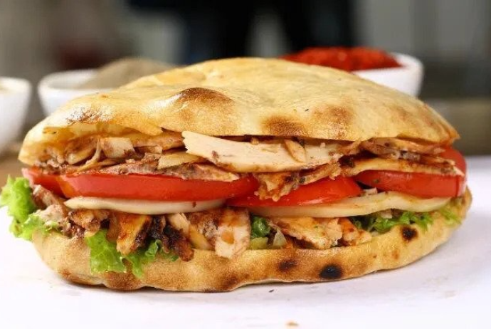 «Tombik dönər» dünyanın ən dadlı sandviçi oldu - SİYAHI | FED.az
