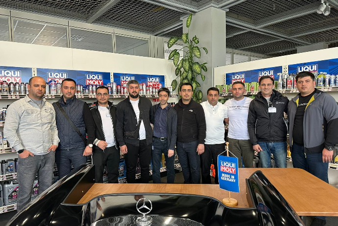 "Liqui Moly Express" Servis və Satış Mərkəzinin rəhbəri Almaniyada səfərdə olub – FOTOLAR | FED.az