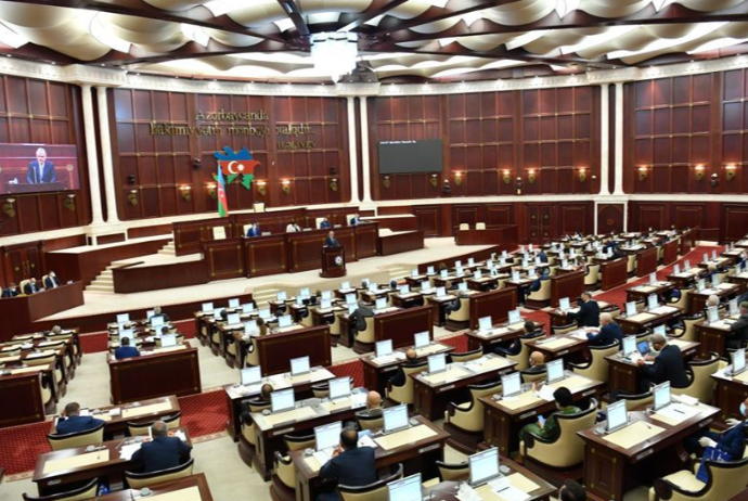 Milli Məclis Avropa Parlamentinin qətnaməsi ilə bağlı bəyanat qəbul edib -  TAM MƏTN | FED.az