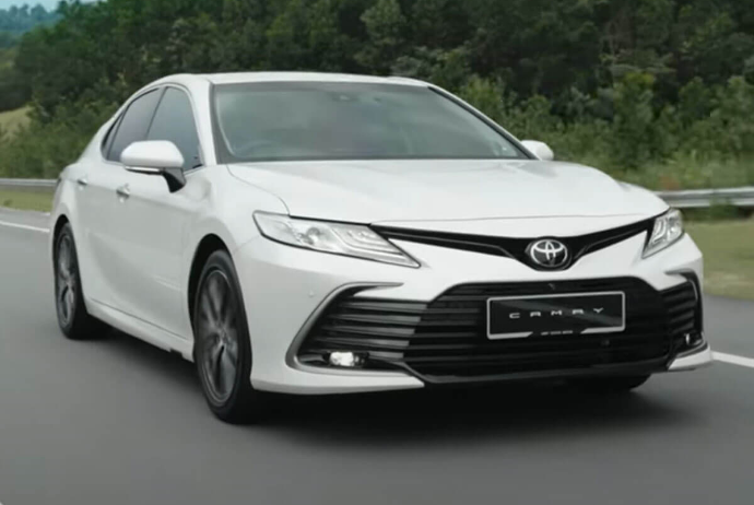 Start qiyməti 9.000 manat olan “Toyota Camry” markalı avtomobili - 15.000 MANATA SATILDI - SİYAHI | FED.az