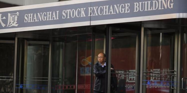 Фондовый рынок Китая закрылся нулевой динамикой, Гонконг вырос | FED.az