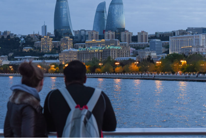 Azərbaycana turist axını 2 % azalıb | FED.az