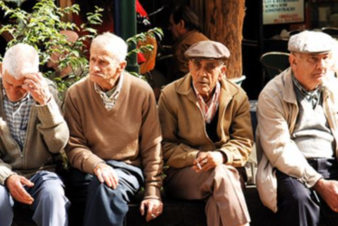 Azərbaycanda pensiyaçıların sayına görə - RAYONLARIN VƏ ŞƏHƏRLƏRİN BÖLGÜSÜ (YANVAR-SENTYABR/2025) | FED.az