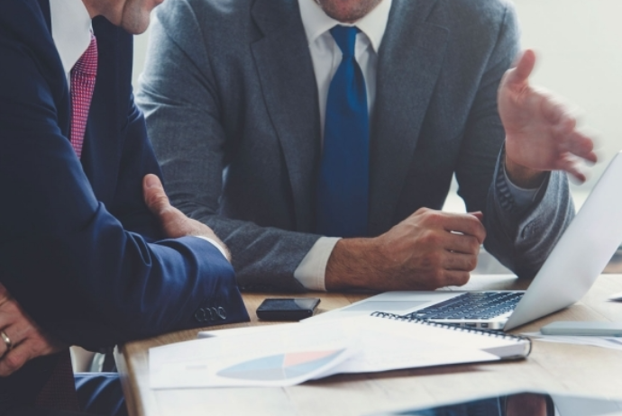 Çin vətəndaşı Bakıda 50 min manat kapitalla şirkət yaradıb  | FED.az