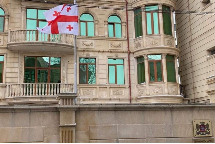 İlham Əliyev Gürcüstanın Azərbaycandakı səfirliyində olub, başsağlığı verib