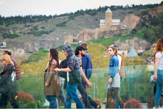 Gürcüstan ötən il turizmdən rekord gəlir əldə edib | FED.az