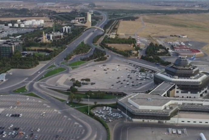 Aeroportdan şəhərə taksi qiymətləri iki dəfə bahalaşıb - VİDEO | FED.az