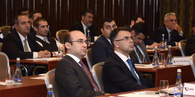 В Азербайджане предложили сменить банковские депозиты на облигации | FED.az