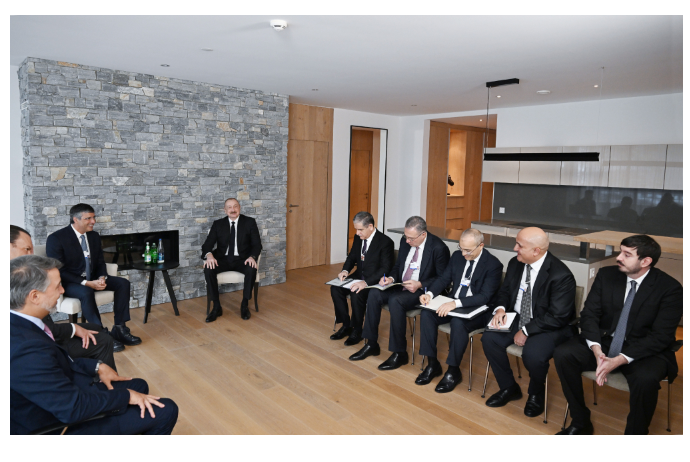 İlham Əliyev Davosda yarım trilyon sərvəti idarə edən şirkətlə görüşüb - FOTOLAR | FED.az