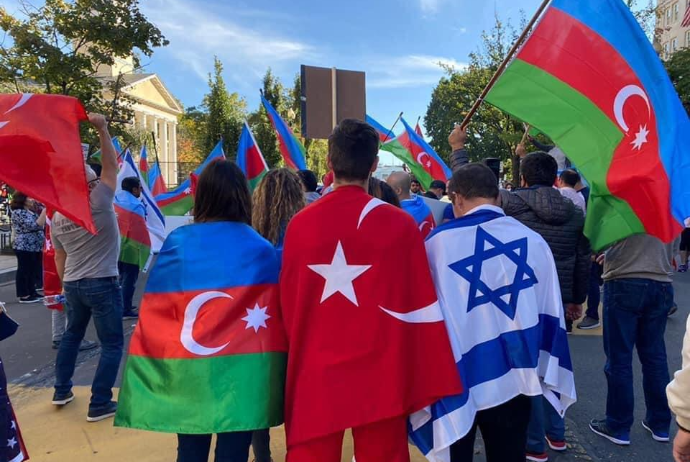 Azərbaycan diaspor təşkilatları Vaşinqtonda erməni təcavüzünə etiraz edib - Foto | FED.az