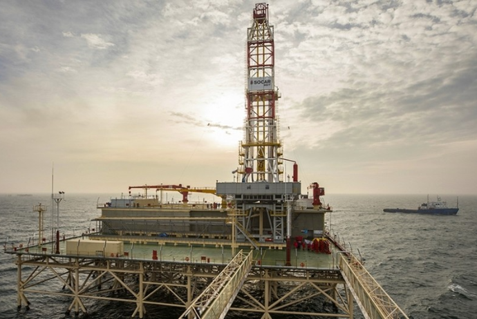 SOCAR: 1 ton neftin istehsal maya dəyəri 17 manat da artaraq 160 manatı keçib | FED.az