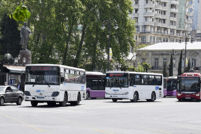 Şirkətlər avtobusda gediş haqqının artırılmasını istəyirlər: «ZƏRƏRLƏ İŞLƏYİRİK» – PREZİDENTƏ MÜRACİƏT  | FED.az