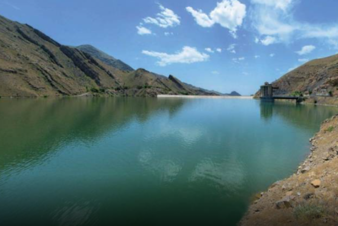 Azərbaycanın 1 ildən bir qədər artıq - SU EHTİYATI VAR | FED.az