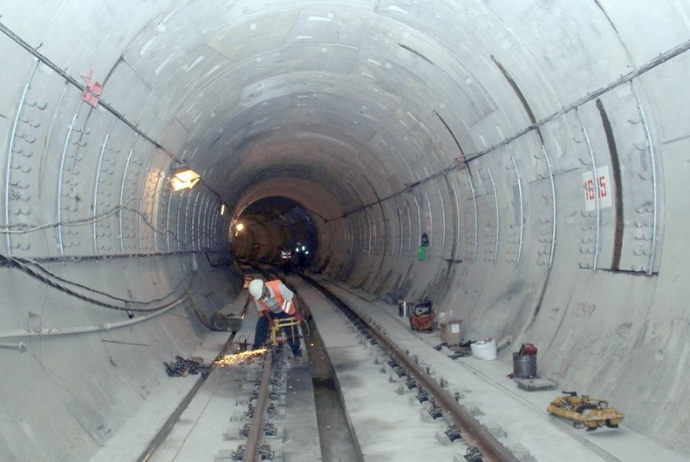 Bakıda yeni metro stansiyalarının tikintisi ilə bağlı layihələndirilmə işlərinə 35 milyon manat ayrıldı | FED.az