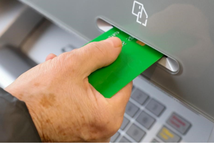 Maaş kartı üçün istədiyi bankı seçəcək – TARİX AÇIQLANDI | FED.az