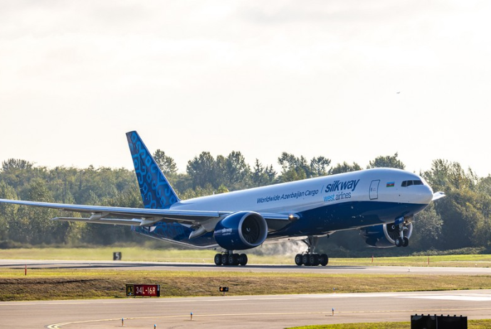 "Silk Way West Airlines"ın ilk "Boeing 777F" təyyarəsi - Sietldən Bakıya Uçub | FED.az