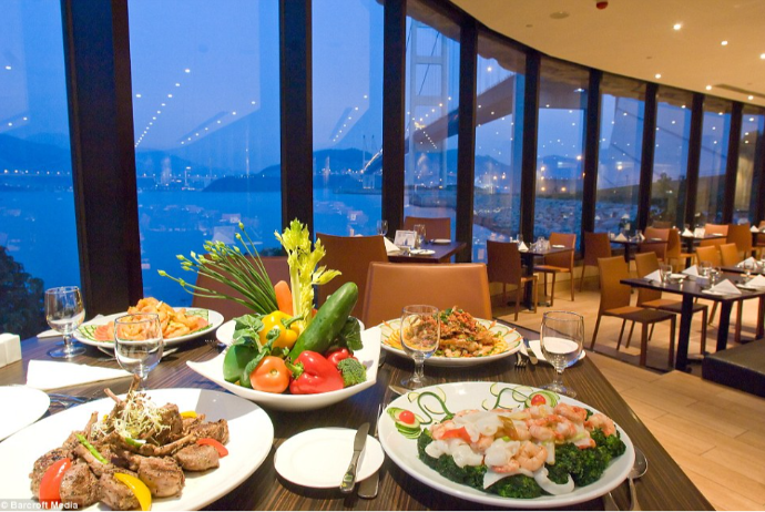 Restoran müdiri vəzifəsinə işçi axtarılır - VAKANSİYA | FED.az