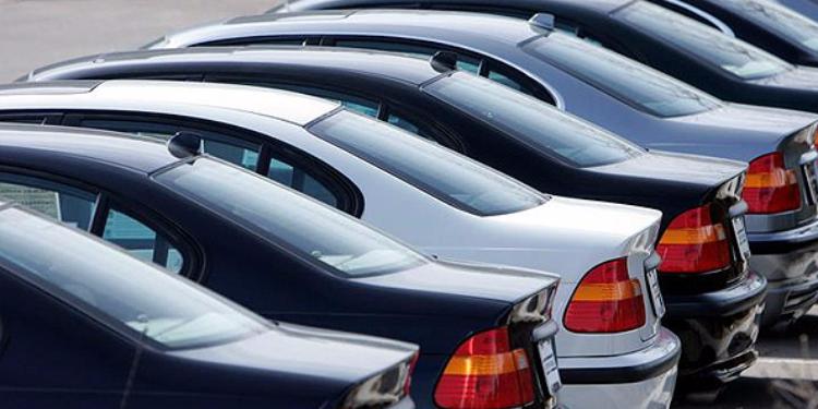 Bakıda ucuz avtomobillər satışa çıxarılır | FED.az