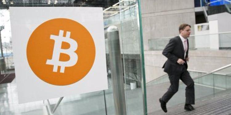 Bitcoin 15 min dolları keçdi | FED.az