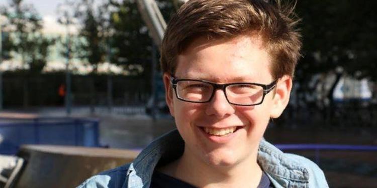 Bitcoinlə zəngin olan 18 yaşındakı milyonçu Erik Finmanın hekayəsi | FED.az
