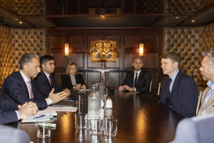 Rəşad Nəbiyev “Palantir” şirkətinin nümayəndələri ilə görüşüb | FED.az