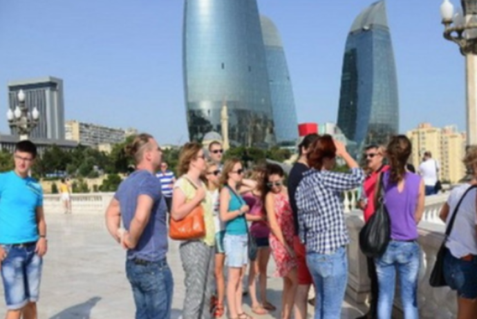 Azərbaycana turist axınının azalmasının səbəbləri açıqlanıb | FED.az