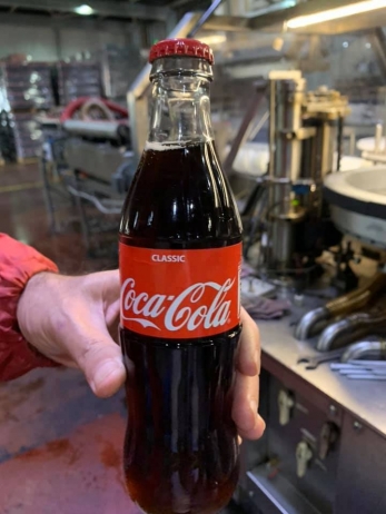 Azərbaycan şirkəti ilk dəfə olaraq «Coca-Cola» üçün - BUTULKA İSTEHSALINA BAŞLAYIB | FED.az