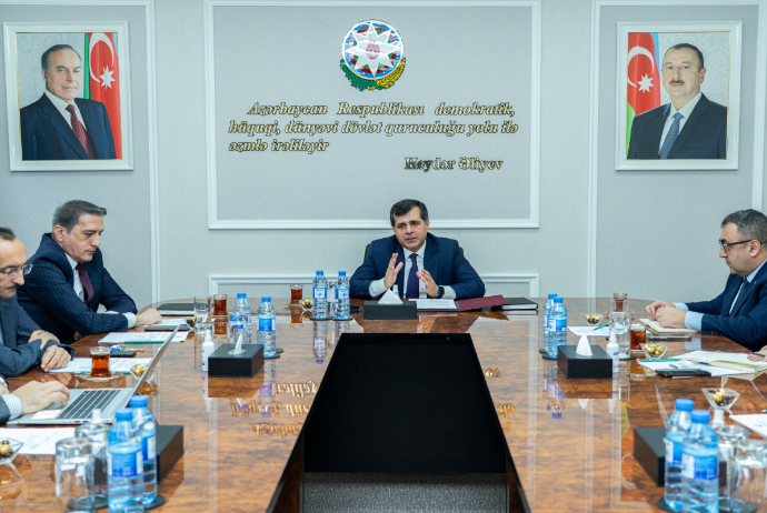 “Biznesin müflisləşməsi” İşçi qrupunun hüquq və konsaltinq şirkətlərinin nümayəndələri ilə görüşü keçirilib | FED.az