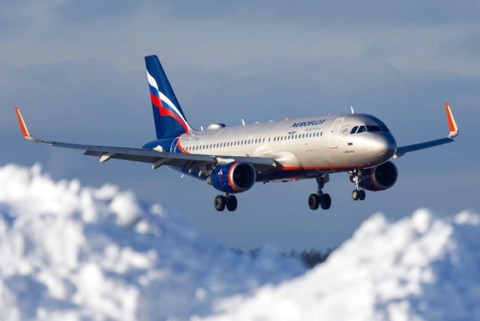 Moskvadan Bakıya uçan təyyarə geri qayıdıb | FED.az