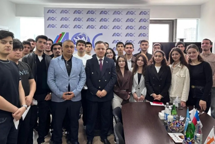 100-dən çox tələbə AQC-yə üzv şirkətlərdə təcrübə keçəcək – FOTO | FED.az