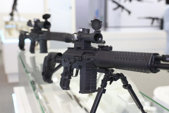 Prezident silah ixracından danışıb: "Qısamüddətli hədəf ixracı bir milyard dollara çatdırmaqdır" | FED.az