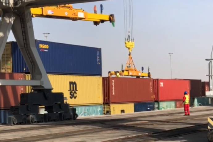 Aktaudan Bakıya 151 konteyner yük - ÇATDIRILIB | FED.az