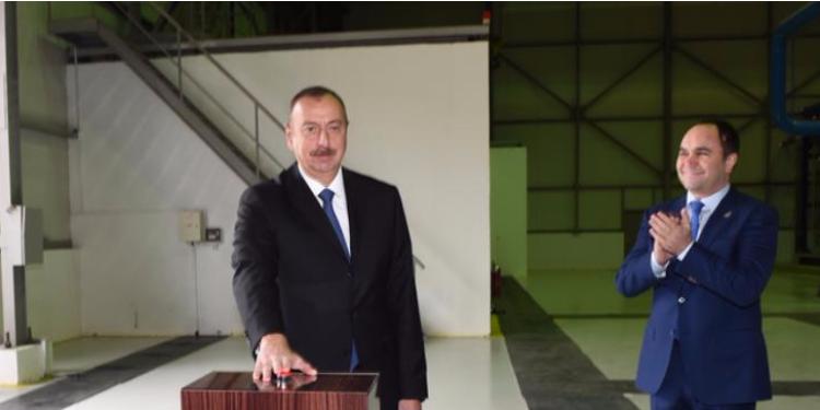 Президент Азербайджана Ильхам Алиев принял участие в открытии кислородного завода в Баку | FED.az