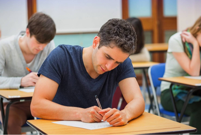 Universitetlərə builki tələbə qəbulu üçün plan yerlərinin sayı açıqlanıb | FED.az