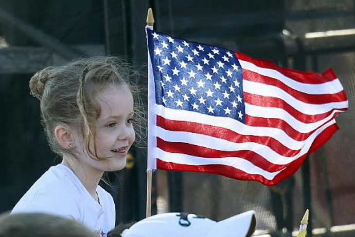 ABŞ-də aztəminatlı ailələrdən olan uşaqlar üçün 1 min dollarlıq “Tramp hesabları” açılacaq | FED.az