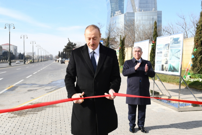 Prezident Bakıda yeraltı piyada keçidinin açılışında - İŞTİRAK EDİB | FED.az