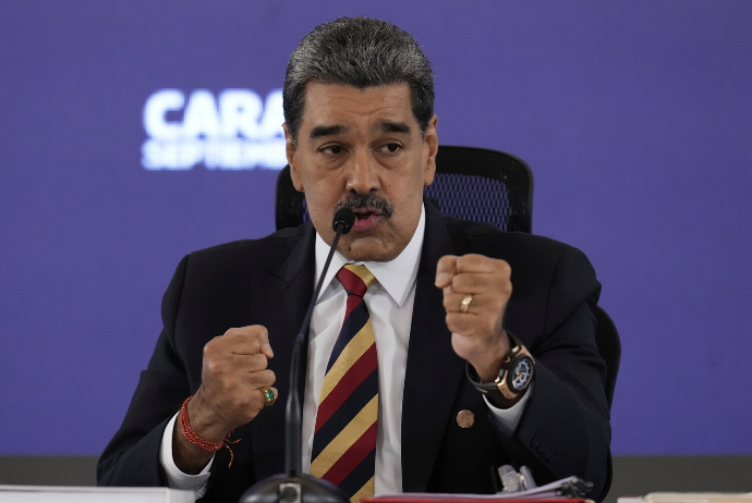 Maduro Venesuelanın neft ehtiyatlarının bir hissəsini ABŞ-a təklif edib | FED.az