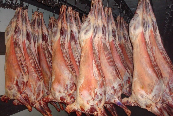 Şadlıq saraylarında mənşəyi məlum olmayan ətlər aşkarlanıb - AQTA AÇIQLADI | FED.az