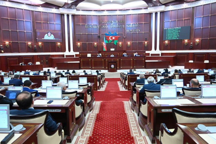 Milli Məclisdə 2026-cı il dövlət büdcəsinin müzakirəsinə başlanıb | FED.az