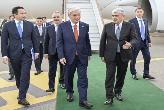 Qazaxıstan Prezidentinin Azərbaycana səfəri başlayıb | FED.az