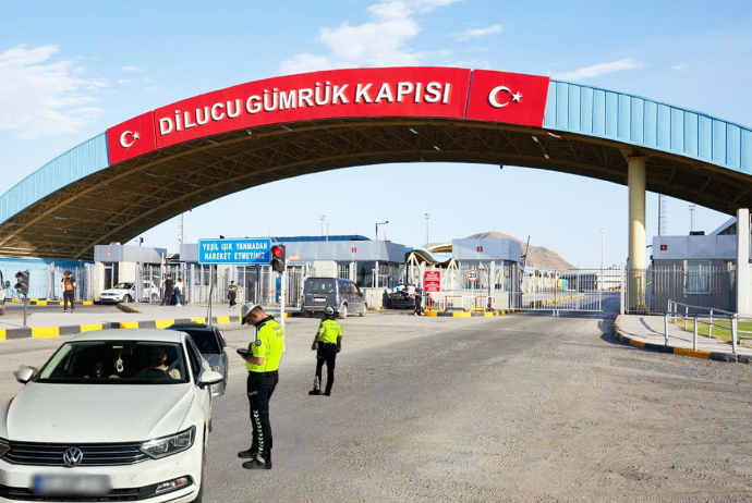 “Naxçıvandan sərnişin aparanda bizi cərimələyir, avtomobilimizə həbs qoyurlar” | FED.az