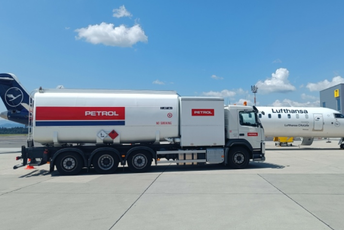 Avropada aviaşirkətlər yanacaq çatışmazlığına görə uçuşları ləğv edir | FED.az