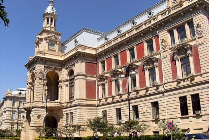 Baki İcra Hakimiyyəti: "Yağış güclü olub, bəzi əraziləri su basıb" | FED.az